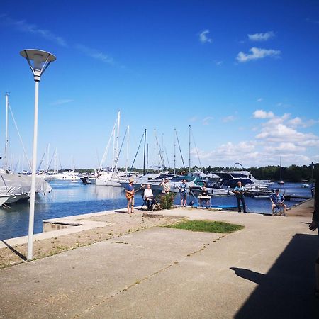 Lovely Apartment Near The Beach With A Sea View Poreč Quarto foto